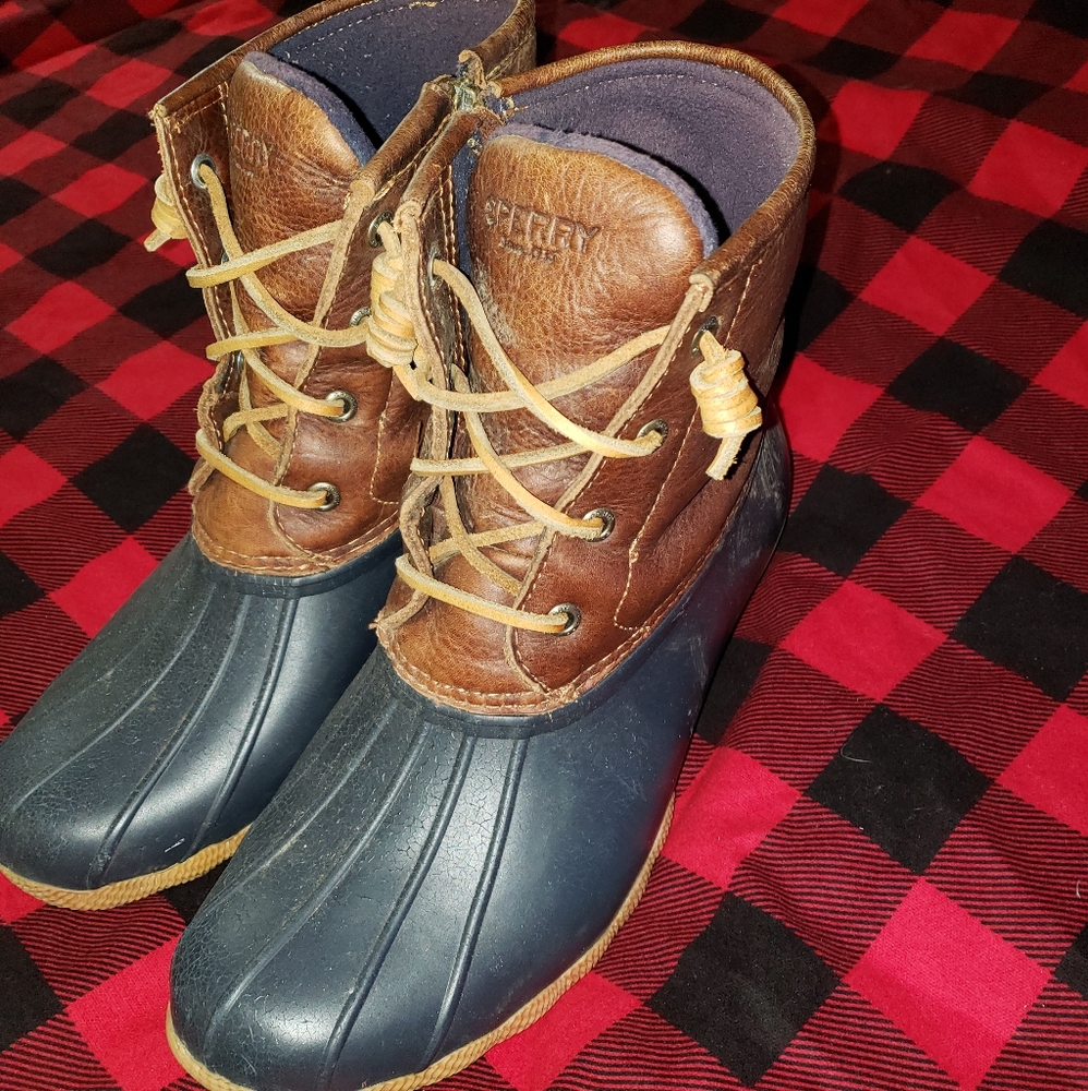 SPERRY DUCK BOOTS